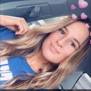 Meet your Posher, Cierra